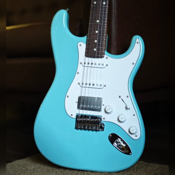 Tokai AST 423-101 – Classic S-Style with PAF Bridge Pickup Sonic Blue | Made in Japan